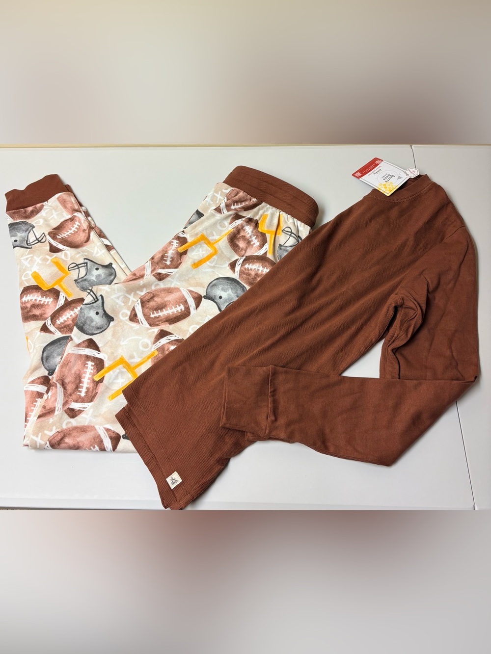Burt's Bees Baby Womens medium organic cotton lounge set football